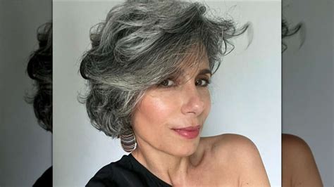 25 Short Cuts That Highlight Gray Hair & Bring Timeless Elegance.